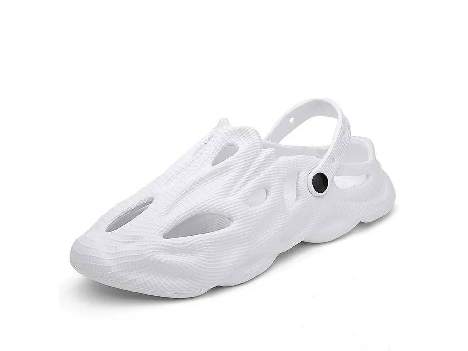 A single white EVA foam clog.