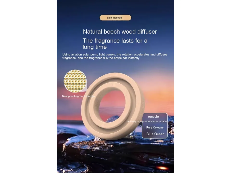 Close-up of the natural beech wood diffuser ring with a honeycomb structure for fragrance storage.