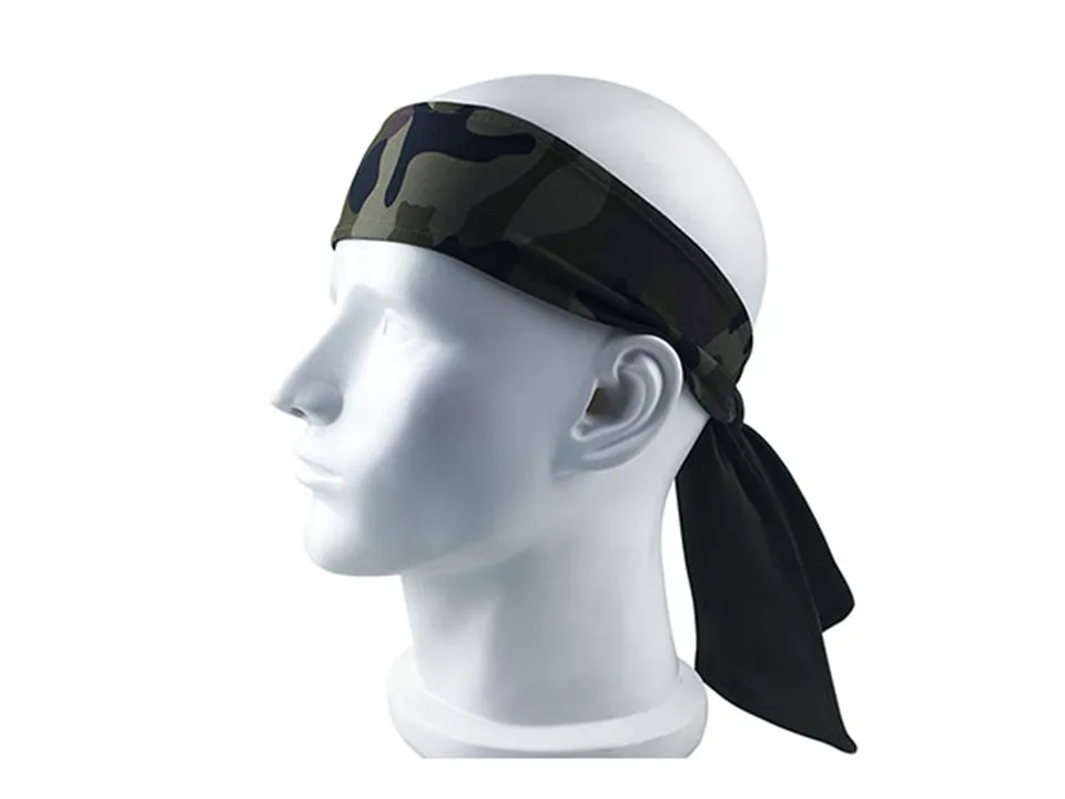 A camouflage sports headband worn on a mannequin head.