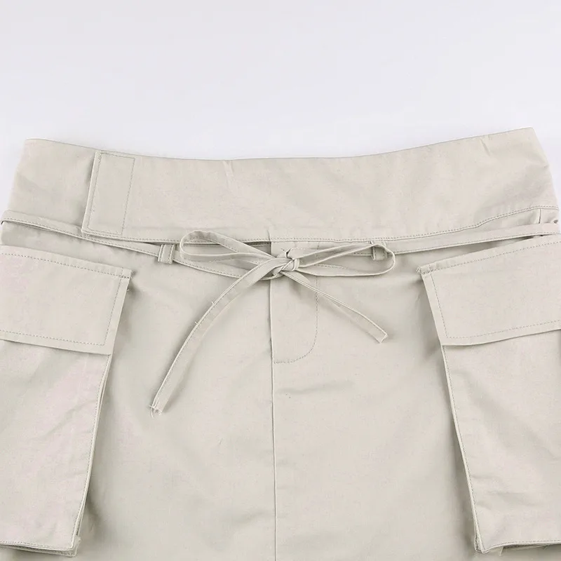 Women's Cargo Mini Skirt with Pockets - Woven Polyester, 32-34 cm